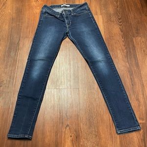 Levi’s 711 Skinny blue jeans, size 27